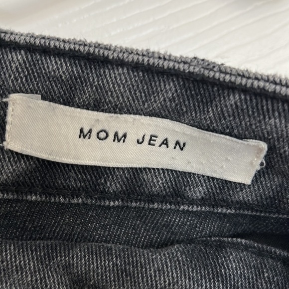 Cotton On Light Black Grey Distressed High Rise Mom Jeans in Women’s Size 4 - Picture 4 of 9